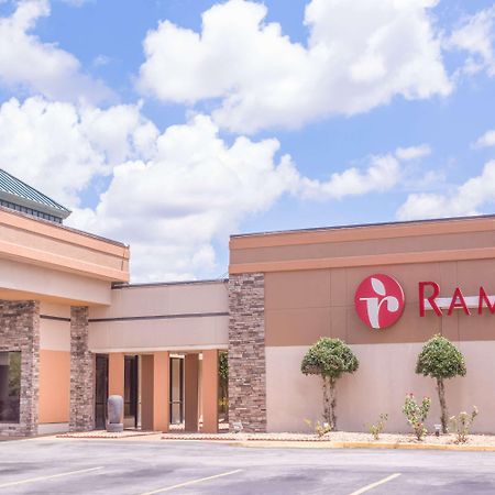 Hotel Ramada By Wyndham Macon Zewnętrze zdjęcie