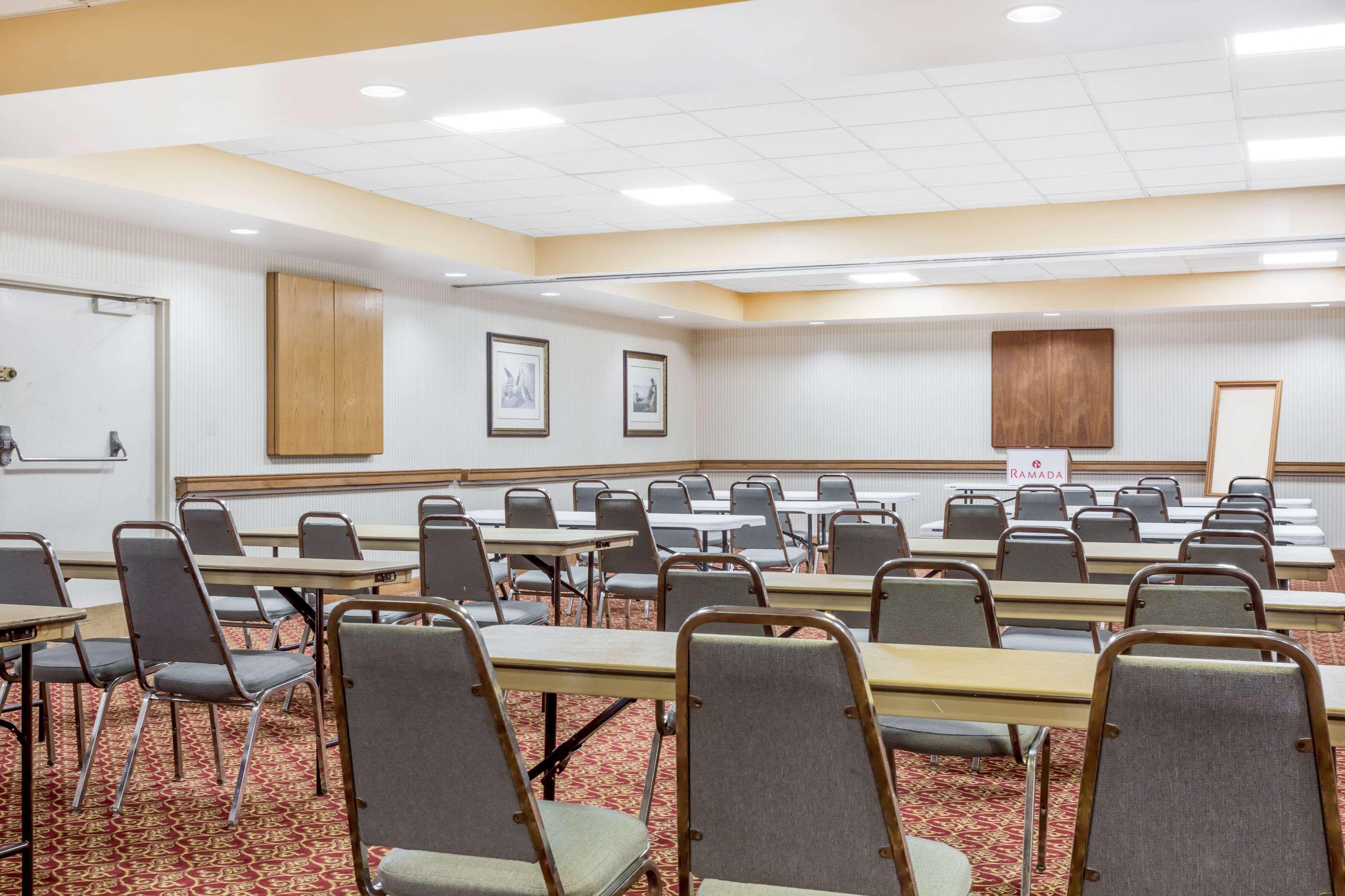 Hotel Ramada By Wyndham Macon Zewnętrze zdjęcie