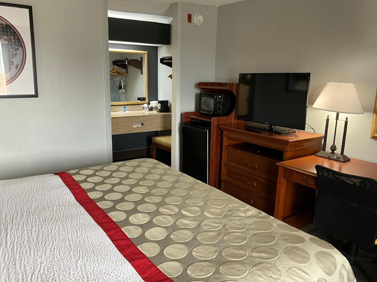 Hotel Ramada By Wyndham Macon Zewnętrze zdjęcie