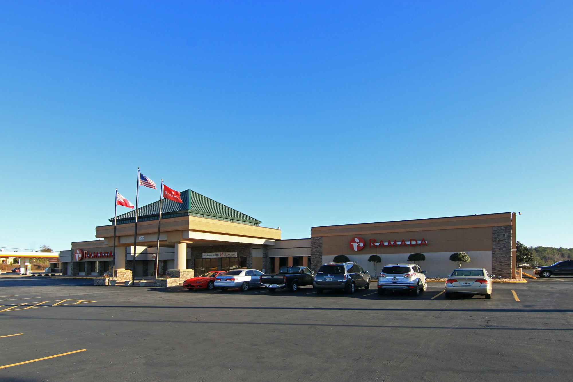 Hotel Ramada By Wyndham Macon Zewnętrze zdjęcie